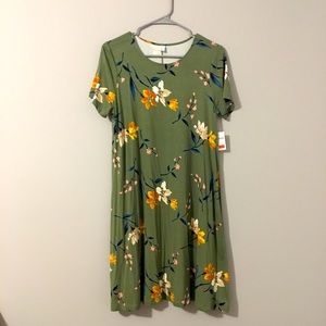 Old Navy Green Floral Swing Dress